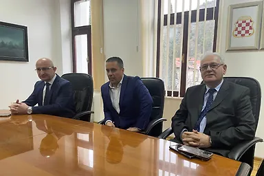 Галерија 3