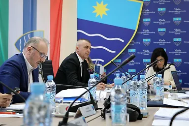 Галерија 16