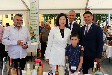 Галерија 7