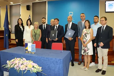 Галерија 2