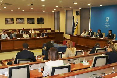 Галерија 6