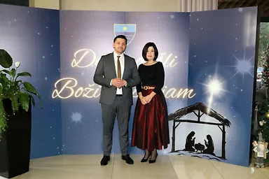Gallery 27