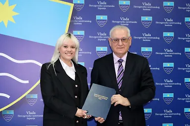 Галерија 6