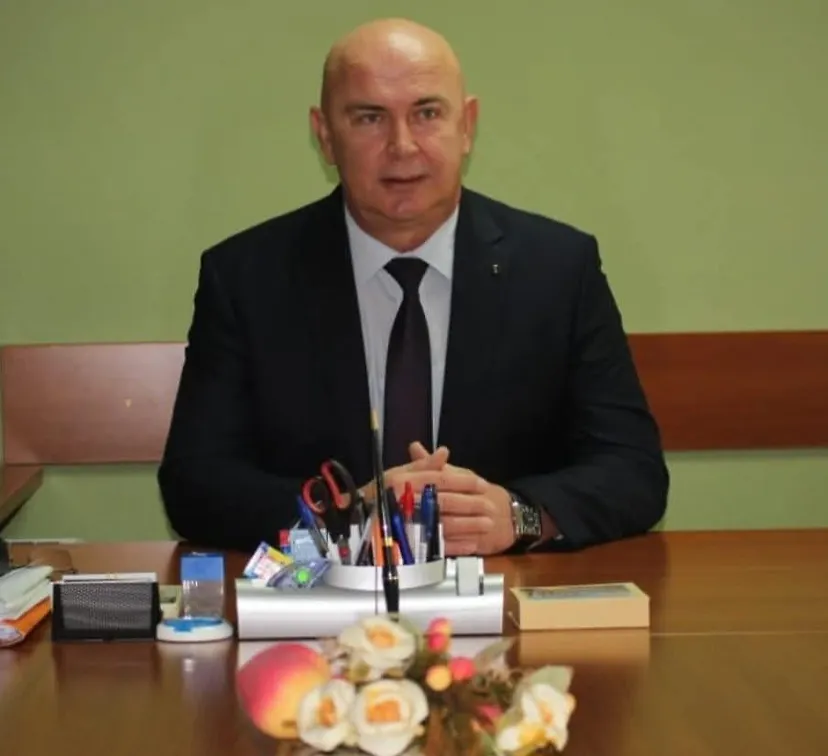Ravnatelj